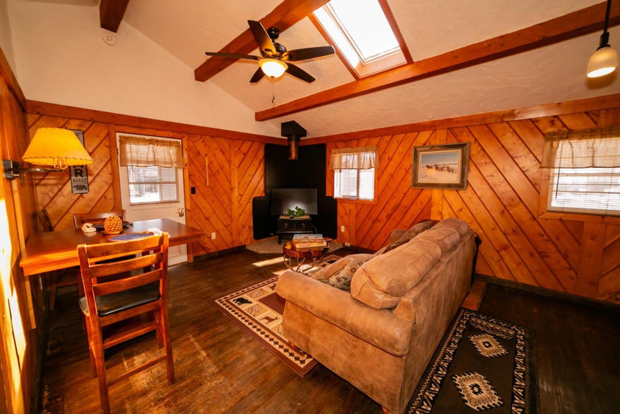 Chinook Winds Lodge دوبويس المظهر الخارجي الصورة
