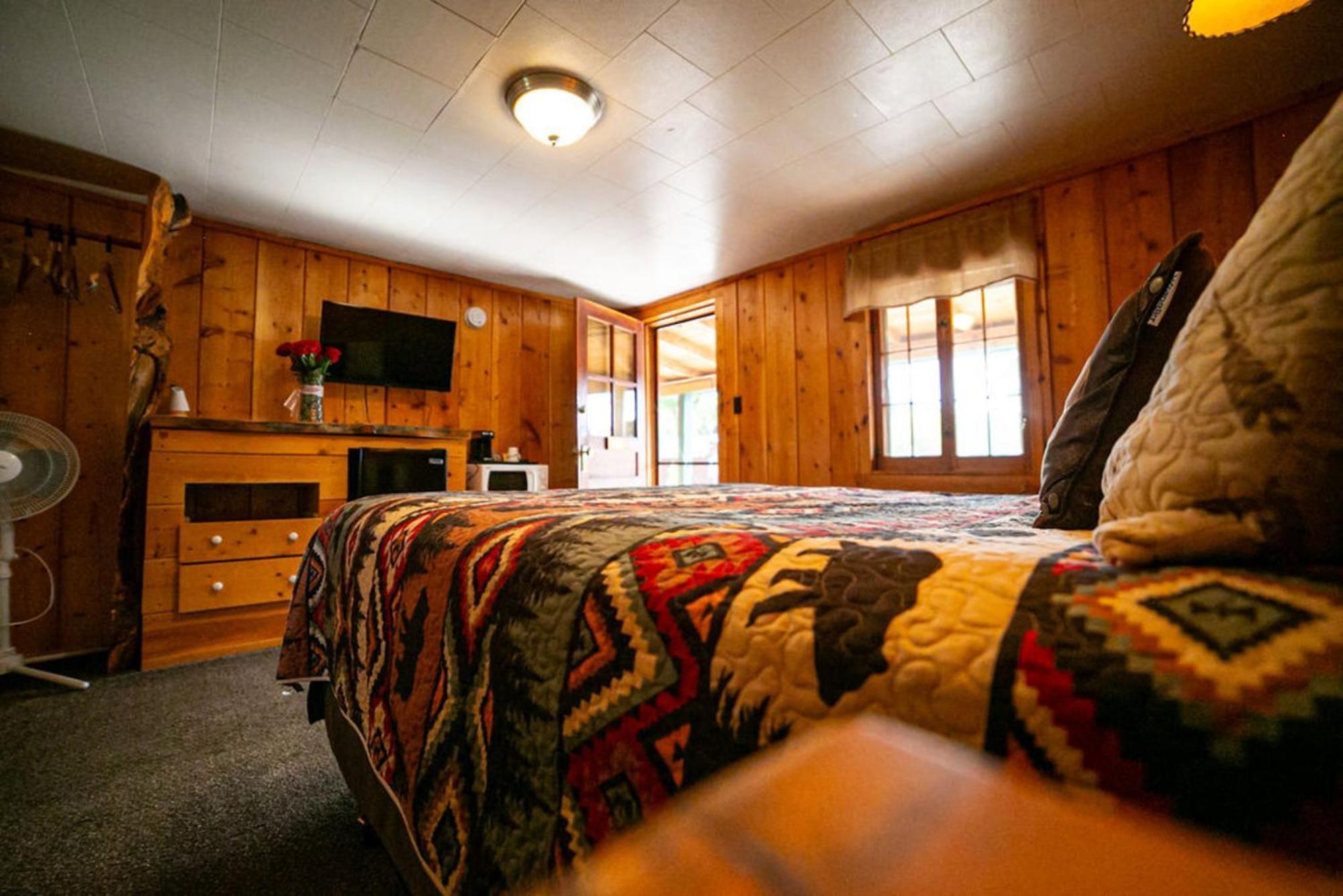 Chinook Winds Lodge دوبويس المظهر الخارجي الصورة